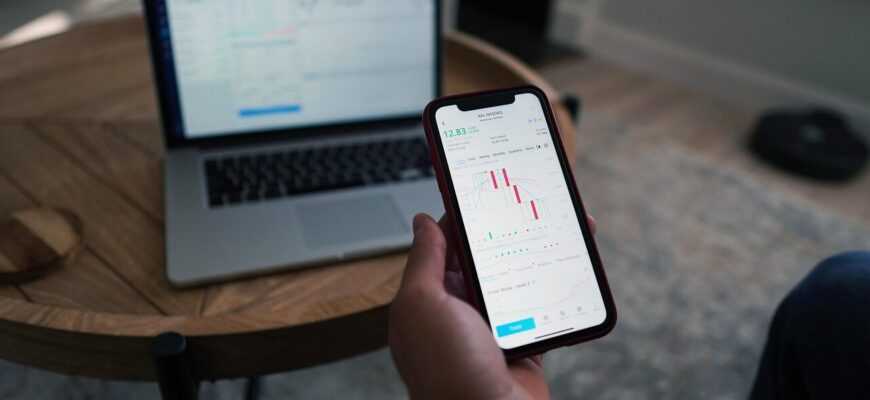 smartphone, hand, stocks, finance, stock trading, computer, wall street, investor, money, wealth, rich, equity, trader, day trader, accounts, investing, investment, banking, stock market, forex, sales, data, research, shareholder, day trading, trader, trader, trader, forex, forex, forex, forex, forex