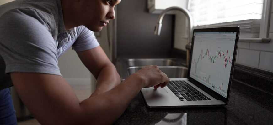 man, computer, stock trading, finance, day trading, wall street, finances, investor, money, wealth, equity, trader, day trader, investing, investment, banking, stock market, forex, shareholder, financial, investor, investor, investor, investor, equity, trader, trader, trader, stock market, forex, forex, forex, forex, forex